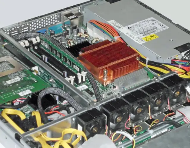 FiveM Automated Server Restarts: Scheduling Reboots, Crash Recovery and Warnings Without Losing Players